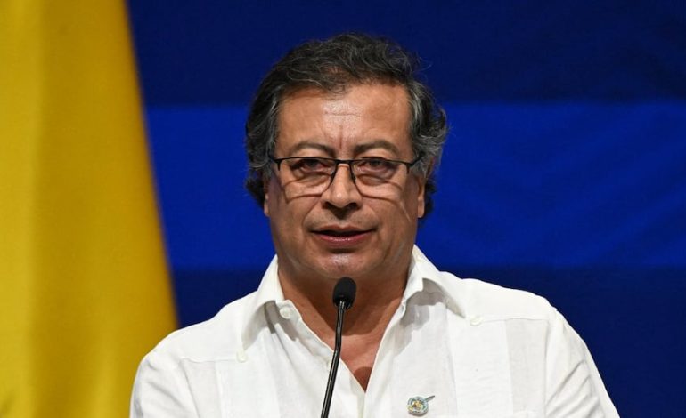 Gustavo Petro viajará al Vaticano para invitar al Papa Leo XIV a Colombia | Nuevo Papa | Robert Prevost | Último | MUNDO