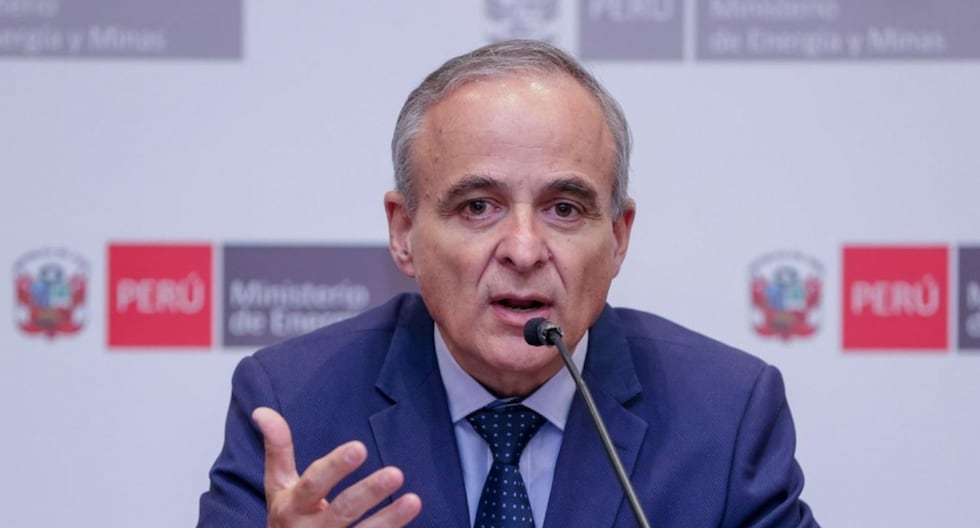 El ministro Jorge Luis Montero reconoce el chat con los mineros informales: hay 179 personas que forman parte y son muy técnicas | Reimfo | Minería informal | Último | Citación

 – El diario andino