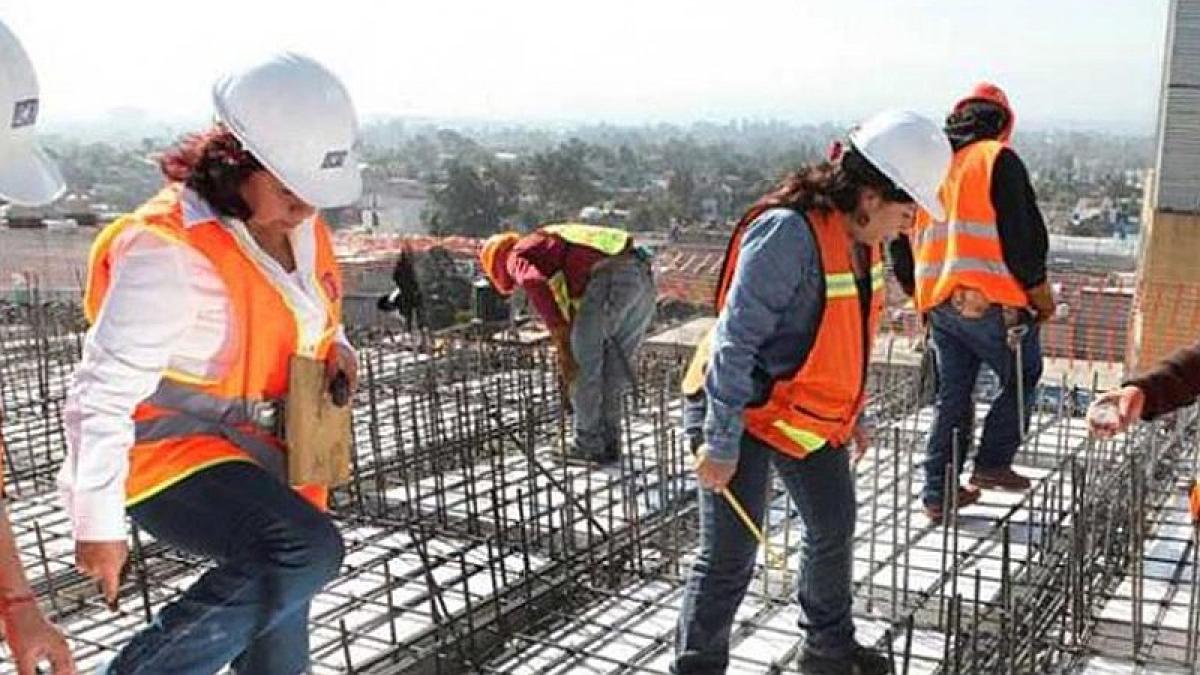 La población empleada, por supuesto, está creciendo, pero no en el área rural.