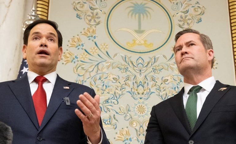Mike Waltz: JD Vance dice que la salida del asesor de seguridad nacional no es un despido o vinculado a ‘Signalgate’ | Donald Trump | Marco Rubio | Jeffrey Goldberg | Yemen | El Atlántico | Estados Unidos | Último | MUNDO