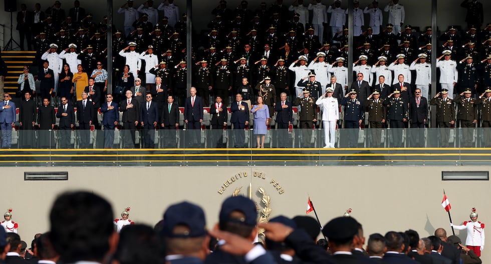 El gobierno proporciona «medalla al defensor del pueblo demócrata» a 580 policía, ejército y civiles | Chavín de Huttar dura | Citación