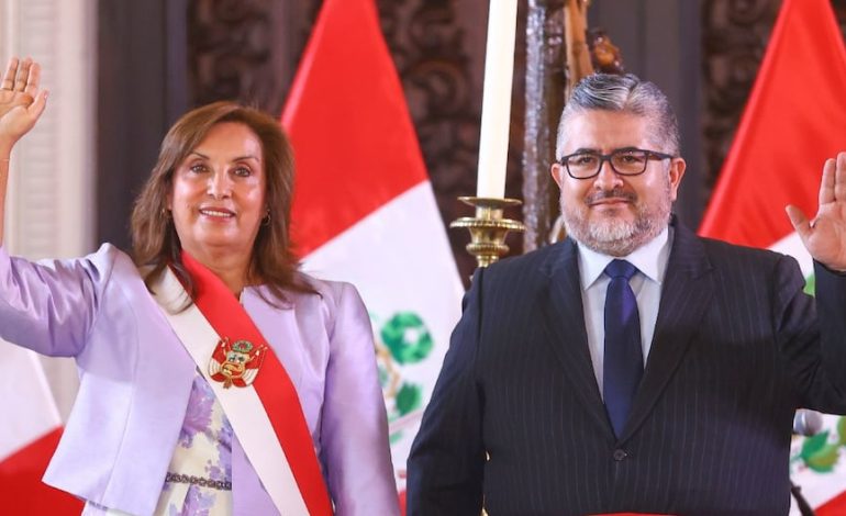 Fabricio Valencia juró como el Ministro de Cultura de Arana