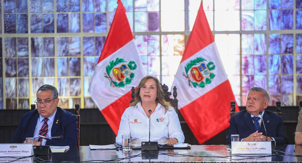 Dina Boluarte en el Congreso: «Con la censura Juan José Santivañez, ¿el problema con la incertidumbre se resolvió los ciudadanos?