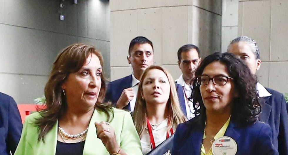 Leslie Urteaga defiende los salarios de Dina Boluarte: «Llegará al Consejo de Ministros, lo evaluaremos y posiblemente lo aprobaremos» | Último | Citación