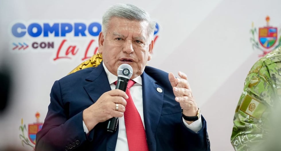 César Acuña sobre Eduardo Arana: «Espero que los 130 parlamentarios voten la confianza porque necesitamos estabilidad» | Citación