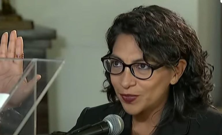 Leslie Urteaga continuará como ministra de desarrollo y participación social en el gabinete de Eduardo Arana | Perfil, pista y CV | PCM | Dina Boluarte Last | Citación