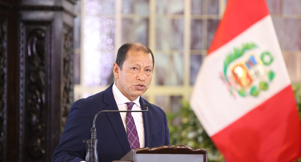 Daniel Maurate juró como ministro de empleo en el gabinete de Eduardo Arana