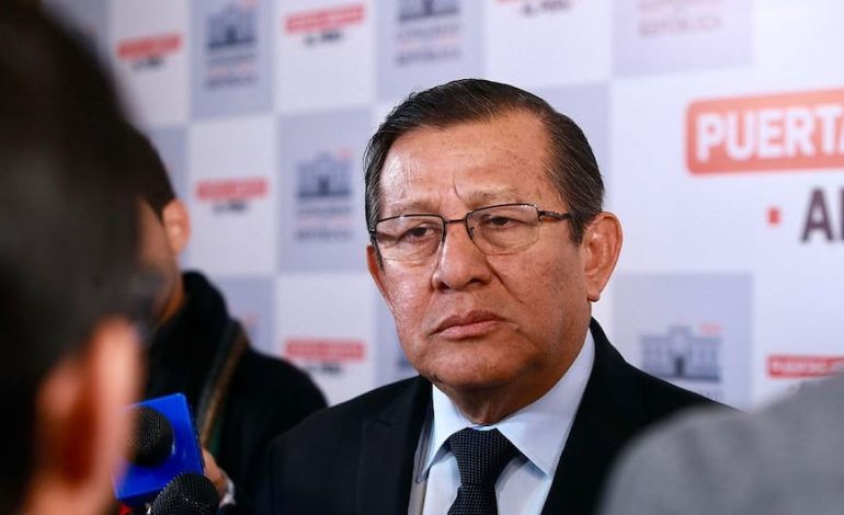 Gustavo Adrianzén: La censura se discutirá la próxima semana, según Eduardo Sallehuana | Último | Citación