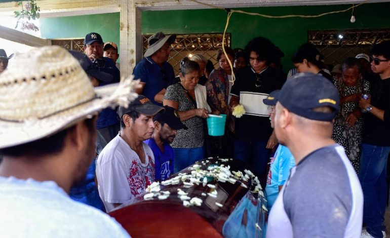 Marco Antonio Suástegui: Los estudiantes destruyen el peaje en la carretera al sur de México después del asesinato activista | Acapulco | Chilpancingo | MUNDO