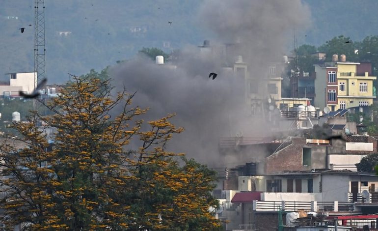 Los bombardeos de Pakistán dejan 8 muertos en Cachemira administrados por India