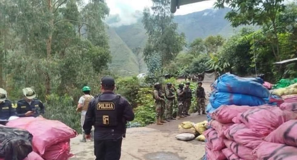 PATAZ: La policía rescata a 50 trabajadores de Minera Caravelí secuestrado por Band Armada | Último | PERÚ