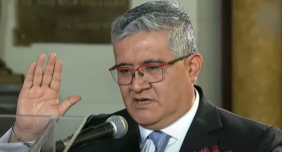 Juan Carlos Castro juró como ministro del medio ambiente en el armario de Eduardo Arana | Perfil, pista y CV | PCM | Dina Boluarte Last | Citación