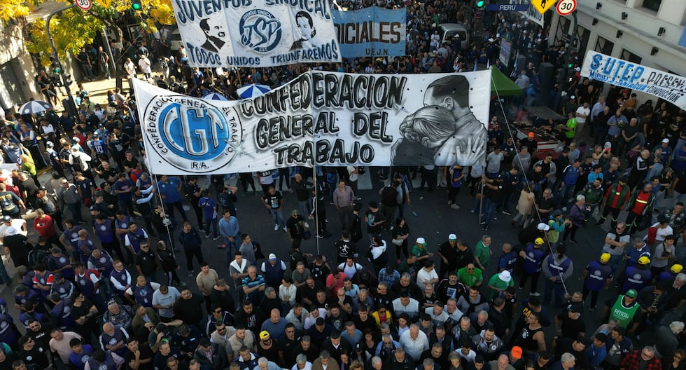 Javier Milei: Los sindicatos de Argentina levantan su voz contra Milei y resaltan la figura de Francisco | Buenos Aires | CGT | CTA | MUNDO