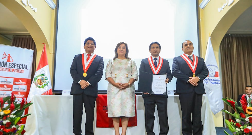 Cayo Galindo: El ex -Jura nacionalista Jura como nuevo miembro del comité nacional MP | JNJ | Último | Citación
