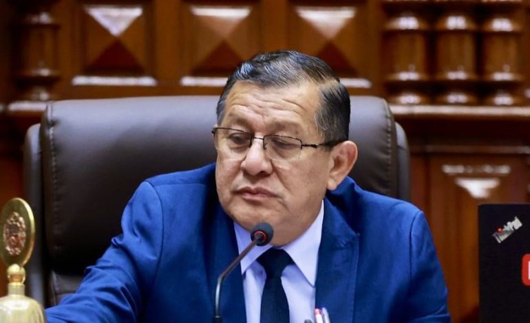 Papa Leo XIV | Eduardo Sallejuana no irá al Vaticano con Dina Boluarte, diciendo que ningún parlamentario ha pedido permiso para este viaje | Citación