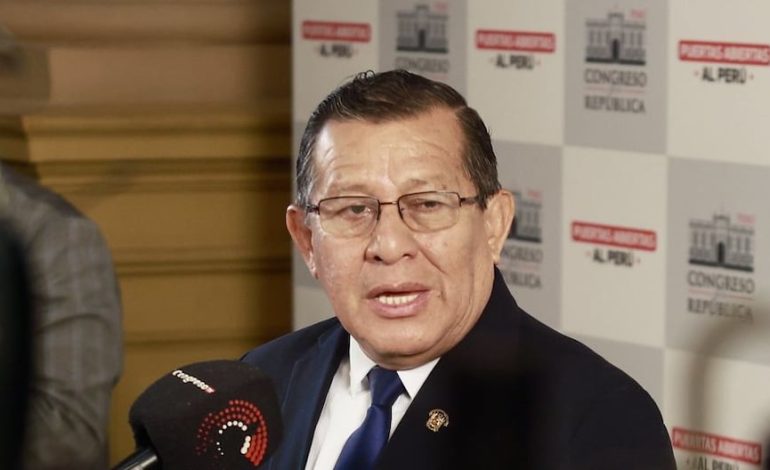 Eduardo Sallhuana responde a Gustavo Adrianzén: «La disolución del Parlamento no es posible después de ser convocada a la elección» | Citación