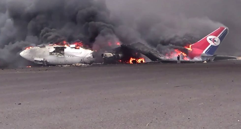 Israel bombardea el aeropuerto de Saná, la capital de Yemen, después de ordenar la evacuación | Hutíes | Irán | Gaza | Hamas | Estados Unidos | MUNDO