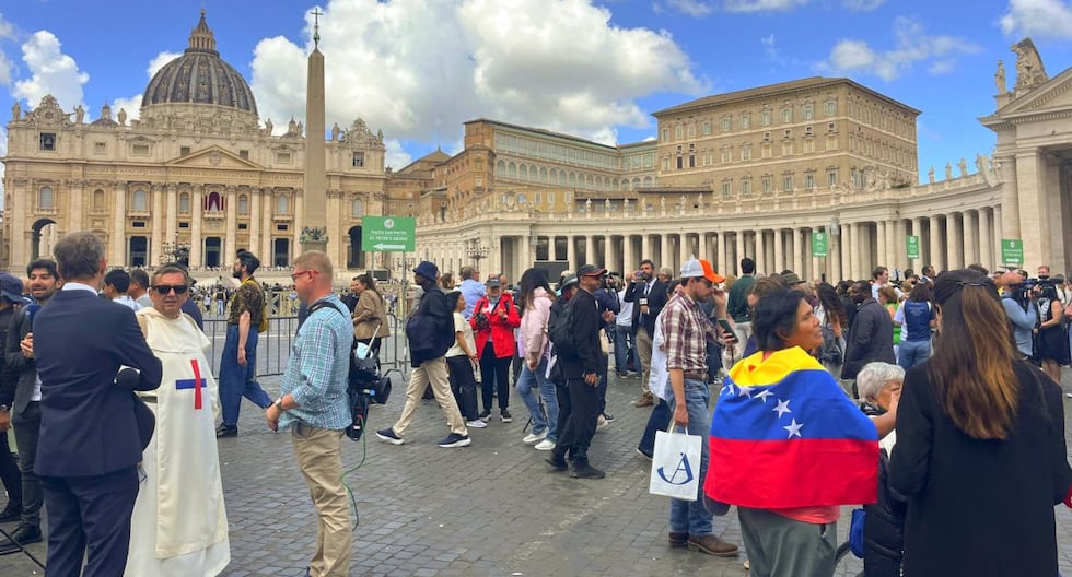 Cónclave | Segunda fumata negra, renuncia en la plaza y dispuesta a regresar | Último | MUNDO