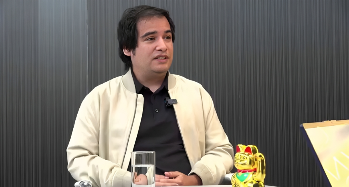 Conductor peruano que afecta a millones de estudiantes con IA