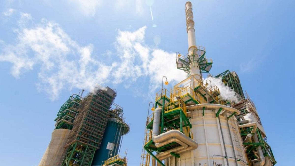 El Ministerio de Energía y Mina aprueba medidas para garantizar la continuidad operativa de las refinerías en el país