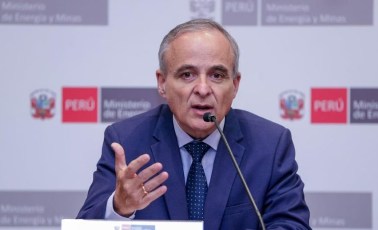 Ley Mape | Ministro Jorge Montero en Reinfo: Nadie de la Comisión puede asumir la responsabilidad de las leyes que tuvieron que abandonar el Congreso | Minem | Último | Citación
– El diario andino