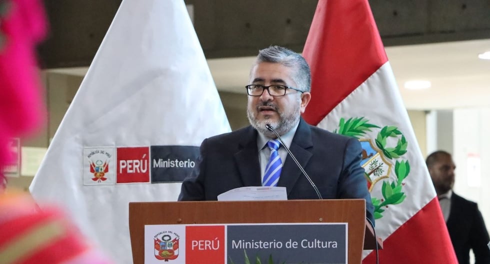 Fabricio Valencia: Cuatro parlamentarios deducen su firma de la propuesta de censura presentada contra el Ministro de Cultura | Congreso | Machu Picchu | Líneas nasca | Último | Citación

 – El diario andino