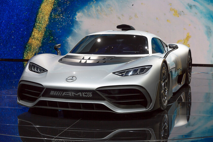 Cuando Mercedes fabricó una calle «F1» a tres millones de euros cada uno, olvidó algo importante: que no se incendiarían

 – El diario andino