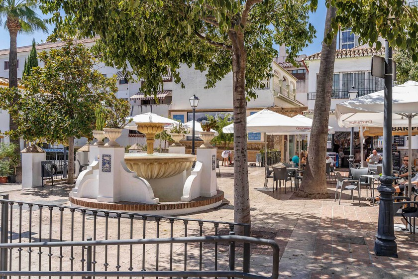 Benalmádena quiere disparar ventas en sus tiendas. Entonces ha declarado la guerra a toldos de color

 – El diario andino
