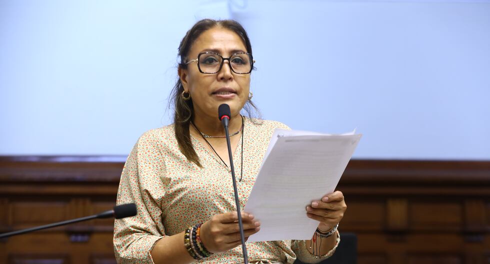 La diputada Elizabeth Medina renuncia a Magic Rock y las solicitudes para integrarse con la clase son Perú | Congreso | Último | Citación

 – El diario andino