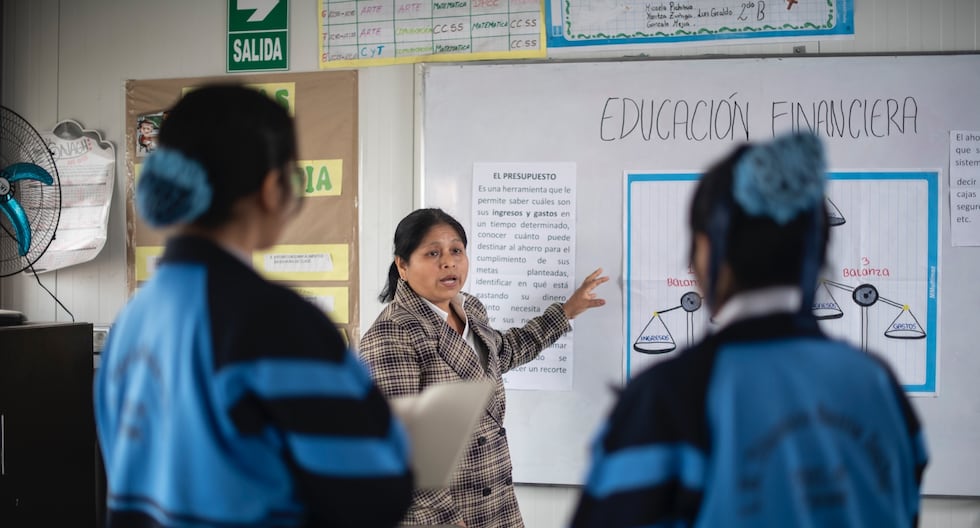 Los problemas urgentes en la educación y que estaban ausentes en el mensaje a la nación de Dina Boluarte TLC | PERÚ

 – El diario andino