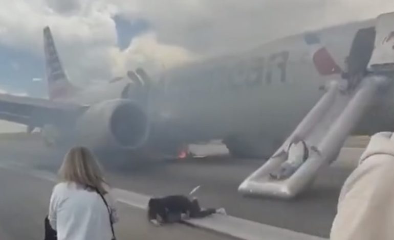 Estados Unidos: Evacúe las aerolíneas americanas en Denver por Fire Moments antes del despegue | Último | MUNDO
– El diario andino