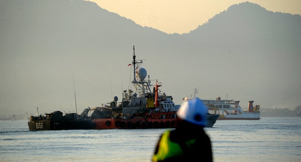 Indonesia: un barco se hunde cerca de la isla turística de Bali, faltan 61

 – El diario andino