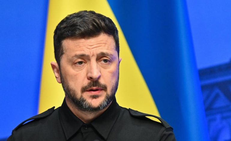 Guerra en Ucrania: Kiev solicita apoyo «constante» después del anuncio de los Estados Unidos para la suspensión de enviar algunas armas | Volodymyr Zelensky | Donald Trump | Último | MUNDO

 – El diario andino