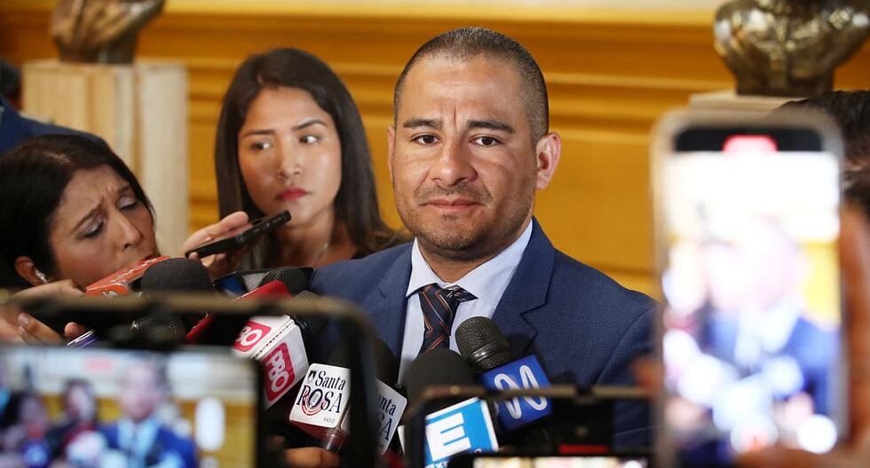 Portavoz de las tropas populares: el aumento salarial de Dina Boluarte «es deshonesto y abofetea a la realidad del Perú» | Citación

 – El diario andino