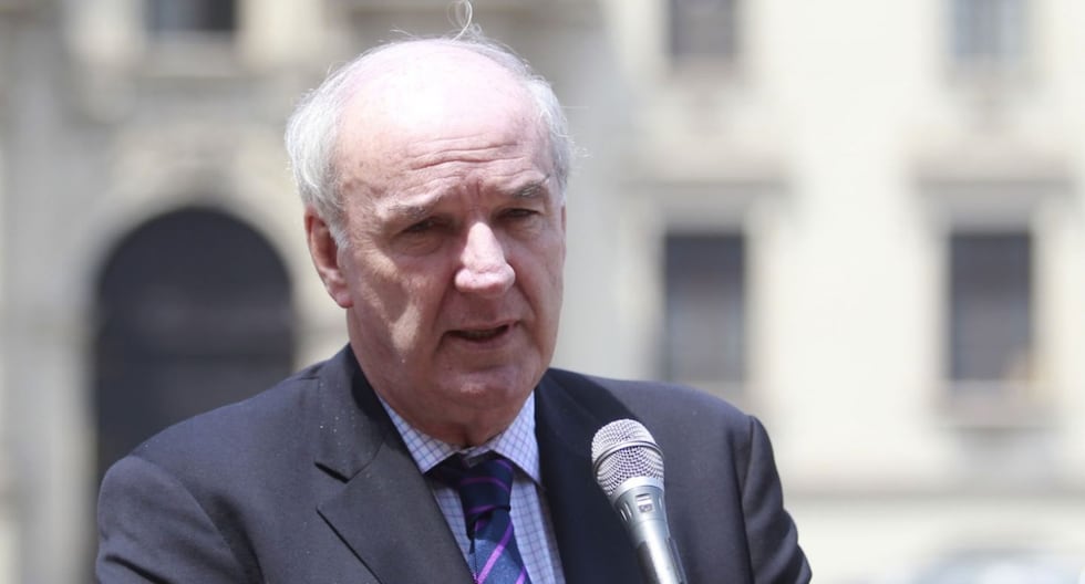 José Antonio García Belaunde: El ex ministro de Alan García invita a una misa en honor al ex canciller | Último | Citación

 – El diario andino