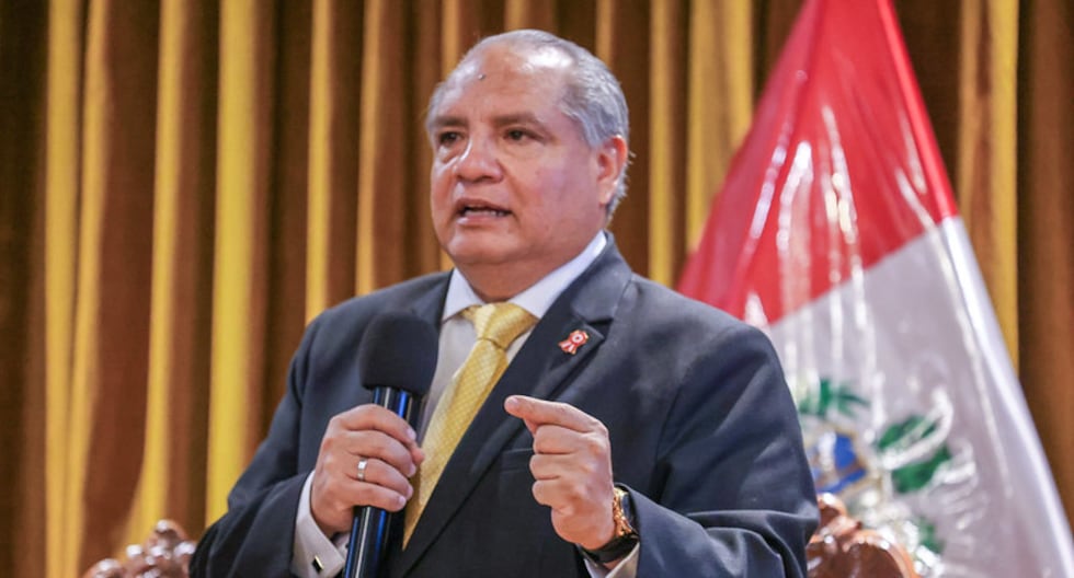 César Sandoval en Norma como una recepción de regalos flexible para el presidente: «No estamos haciendo nada debajo de la mesa» | Último | Citación

 – El diario andino