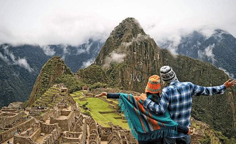 Posteros estrechos de detener el turismo
– El diario andino