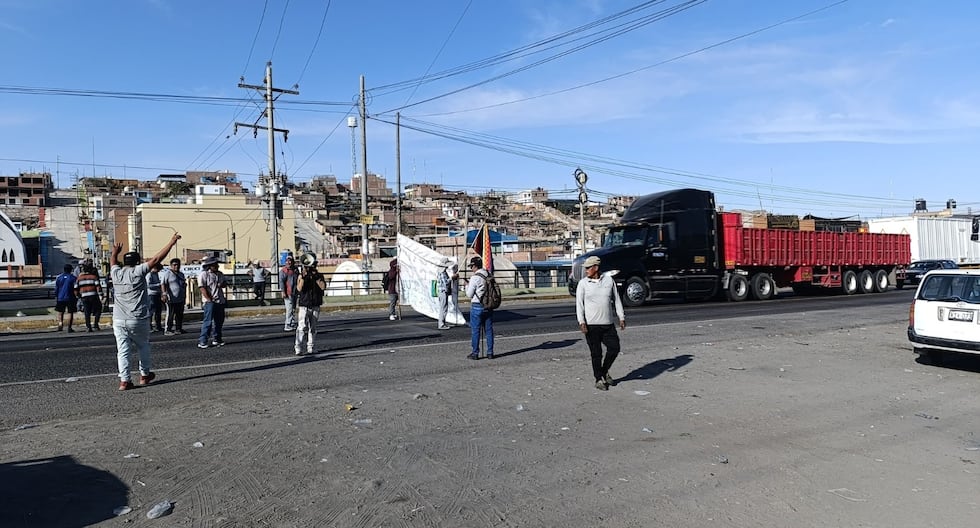 Sutran informa siete bloqueos de carreteras para protestas de mineros en cuatro regiones | PERÚ

 – El diario andino