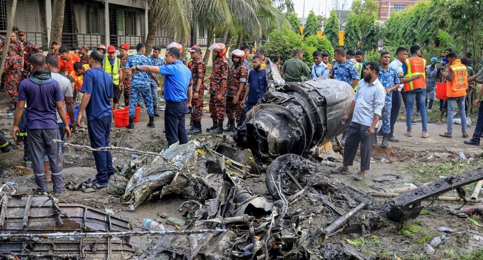 Bangladesh: el piloto de caza de estrellas en Daca intentó un aterrizaje forzado a evitar las muertes finales | MUNDO

 – El diario andino