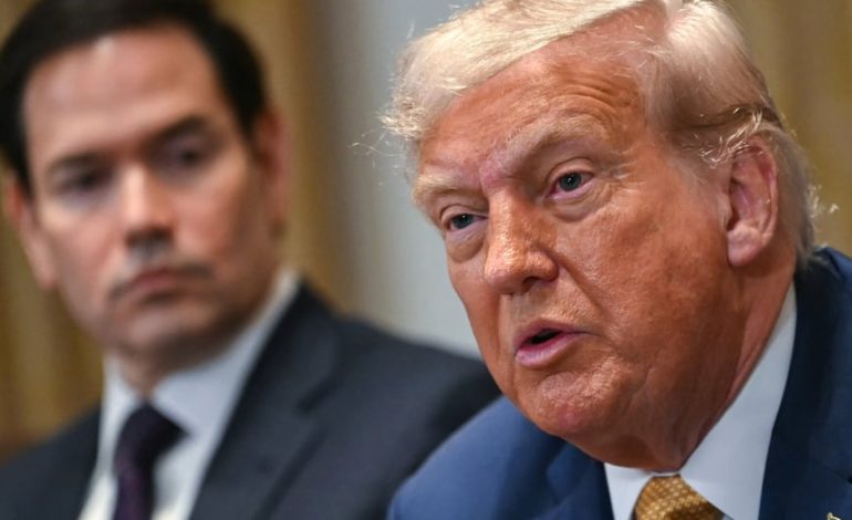 Donald Trump se enfurece cuando Jeffrey Epstein lo pregunta: «¿Todavía hablamos de este asco?» | Estados Unidos | Último | MUNDO

 – El diario andino