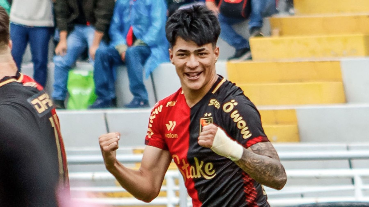 Este es el club que firmó a Kenji Cabrera

 – El diario andino