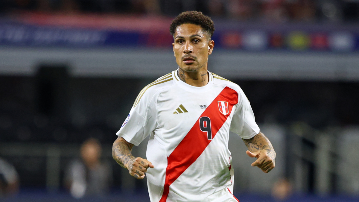 Paolo Guerrero se retiraría de la selección en un partido contra Paraguay

 – El diario andino