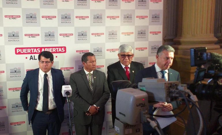 Ofensiva en cajas comunales: tres congresistas condenados

 – El diario andino