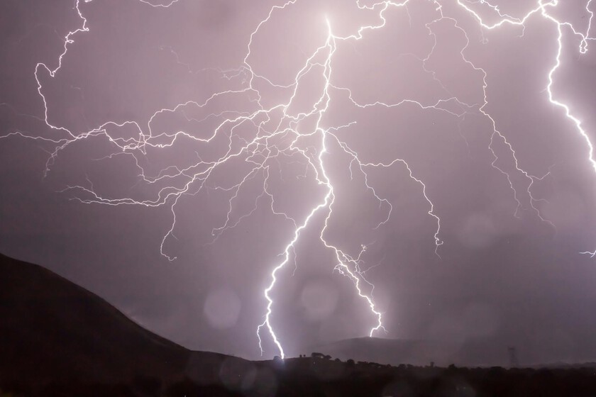 829 kilómetros de descarga eléctrica espectacular

 – El diario andino