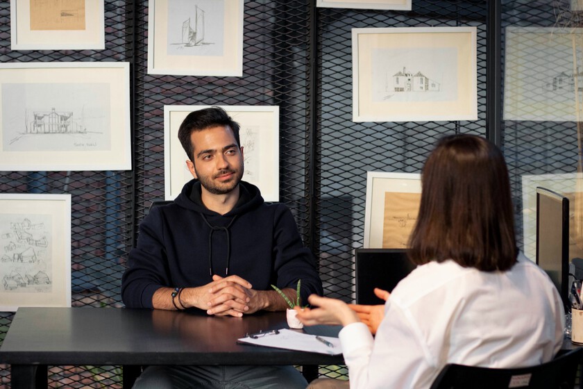 La IA ha convertido las entrevistas laborales en un circo de trucos. Entonces, las empresas están regresando a la cara a cara

 – El diario andino