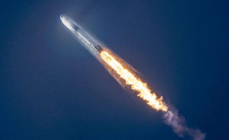 La razón oculta por la cual los satélites Lanza de Elon Musk de Archienemigos como Jeff Bezos: The Radio Spectrum
– El diario andino
