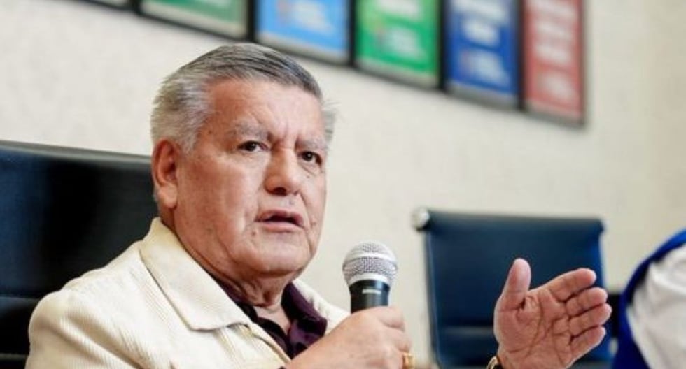 César Acuña: El fiscal contra la corrupción atrapa documentos en la sede del gobierno regional La Libertad | Último | Citación

 – El diario andino