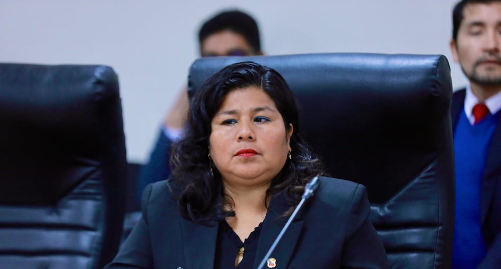 Magalmente Santisteban | Acusan al esposo de un miembro del Parlamento del poder popular de presunto acoso y acoso contra sus trabajadores de oficina | Último | Citación

 – El diario andino