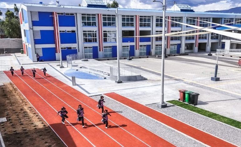 Escuelas del Bicentenario Total de 17 nuevas escuelas en 12 regiones del país | Último | PERÚ
– El diario andino