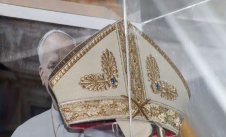 Papa Leo XIV Dona Mitra Papal a la parroquia de la victoria en Chiclayo | Último | PERÚ
– El diario andino